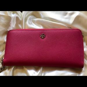 Tory Burch wallet/clutch